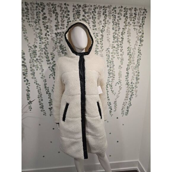 NWOT Levi Strauss Faux Shearling Sherpa Hooded Coat Jacket Women’s M (Read) - Picture 5 of 14